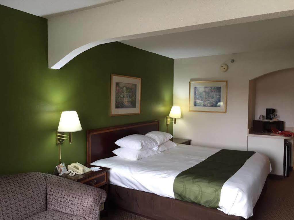 Quality Inn & Suites Kearneysville - Martinsburg Luaran gambar